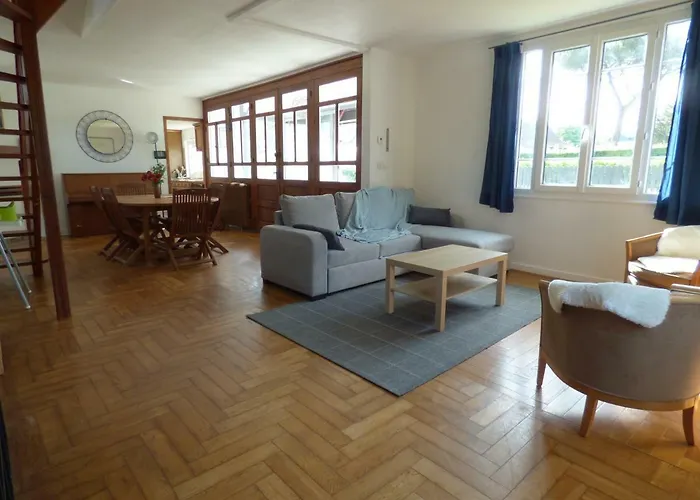 Gite Le Petit Chalet Avec Parking Gratuit